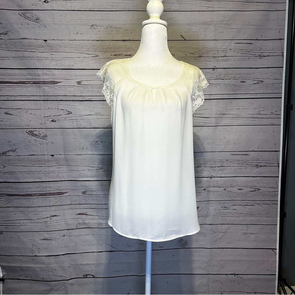 Candie’s Women’s Blouse XL Cream Lace Cap Sleeve Top – Good Condition